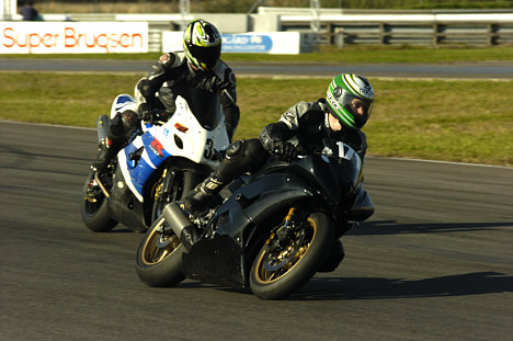 Motorcykelkørerne kommer måske under det magiske minut for en omgang på Padborg Park ved Dansk Metal Racing Festivalen.